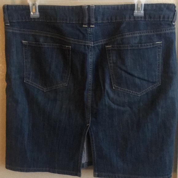 Denim/ jean skirt - Picture 3 of 3